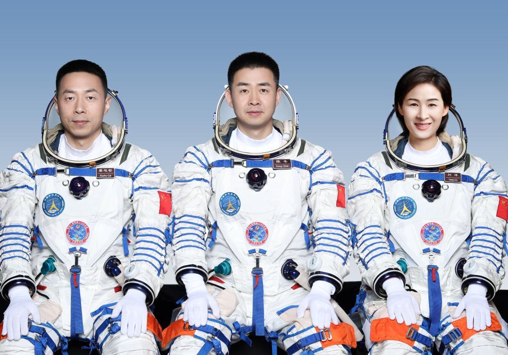 探索星辰大海，神舟十六号的壮丽航程