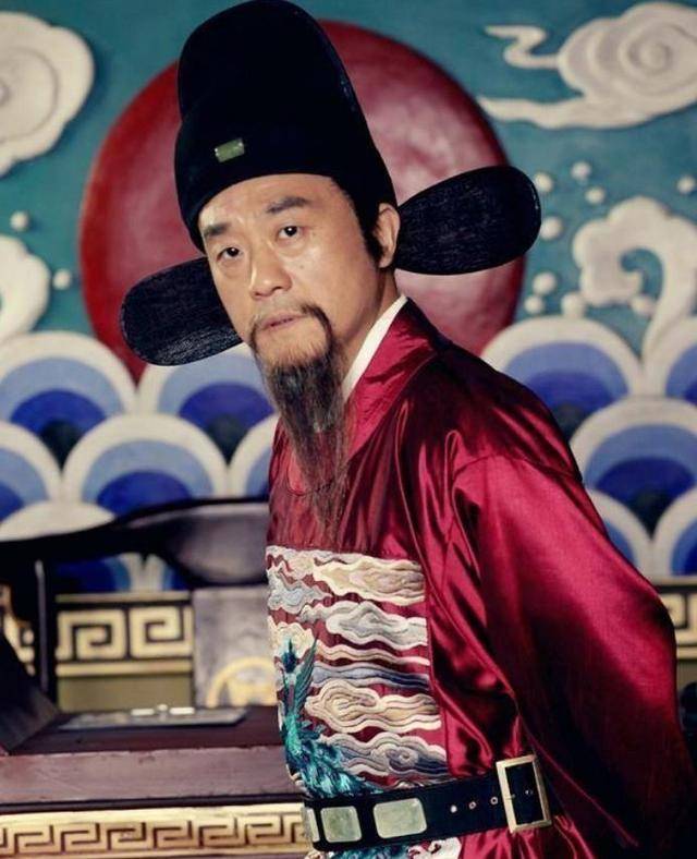 刘伯温四肖中特选料一，智慧与命运的交响曲