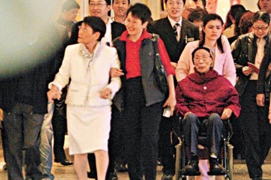 澳门六叔近期新闻报道全文视频播放，揭秘传奇人物的最新动态澳门六叔最新现状