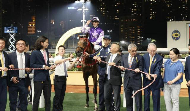 香港马会开奖现场，激情与期待的交汇点香港马 会开奖结果新闻