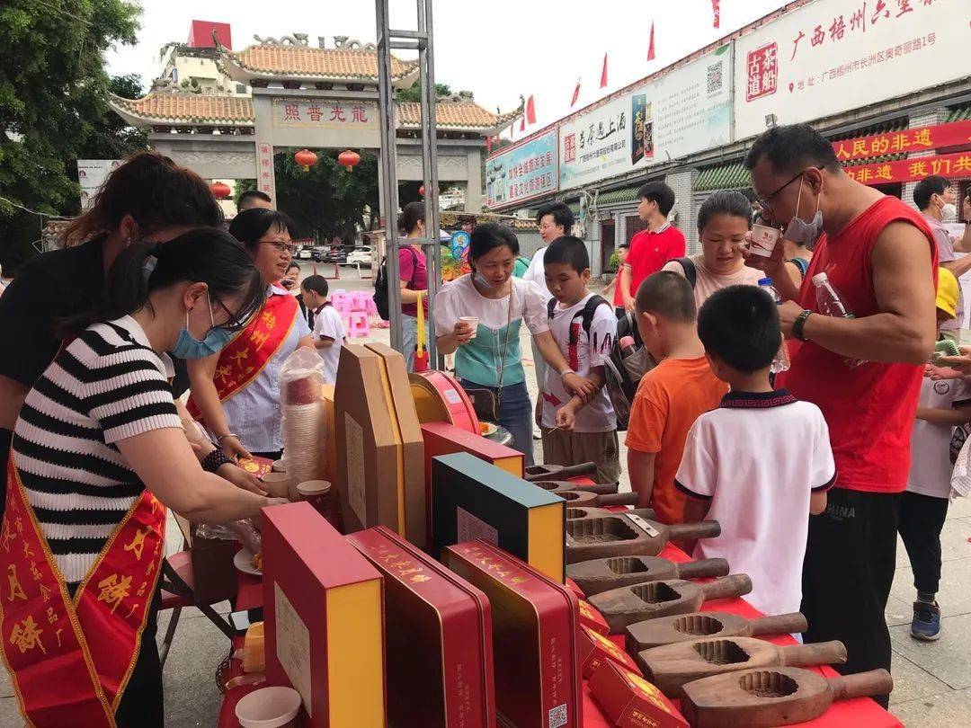 2046年香港图库资料免费获取指南，探索城市变迁与文化传承2024香港图库免费资料大全看,广西草头诗